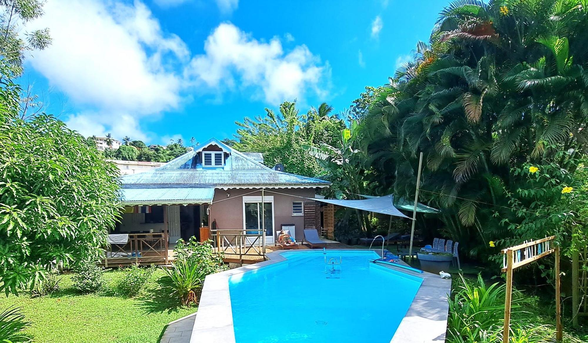 Bed And Breakfast - Chez Nous Le Lamentin Esterno foto