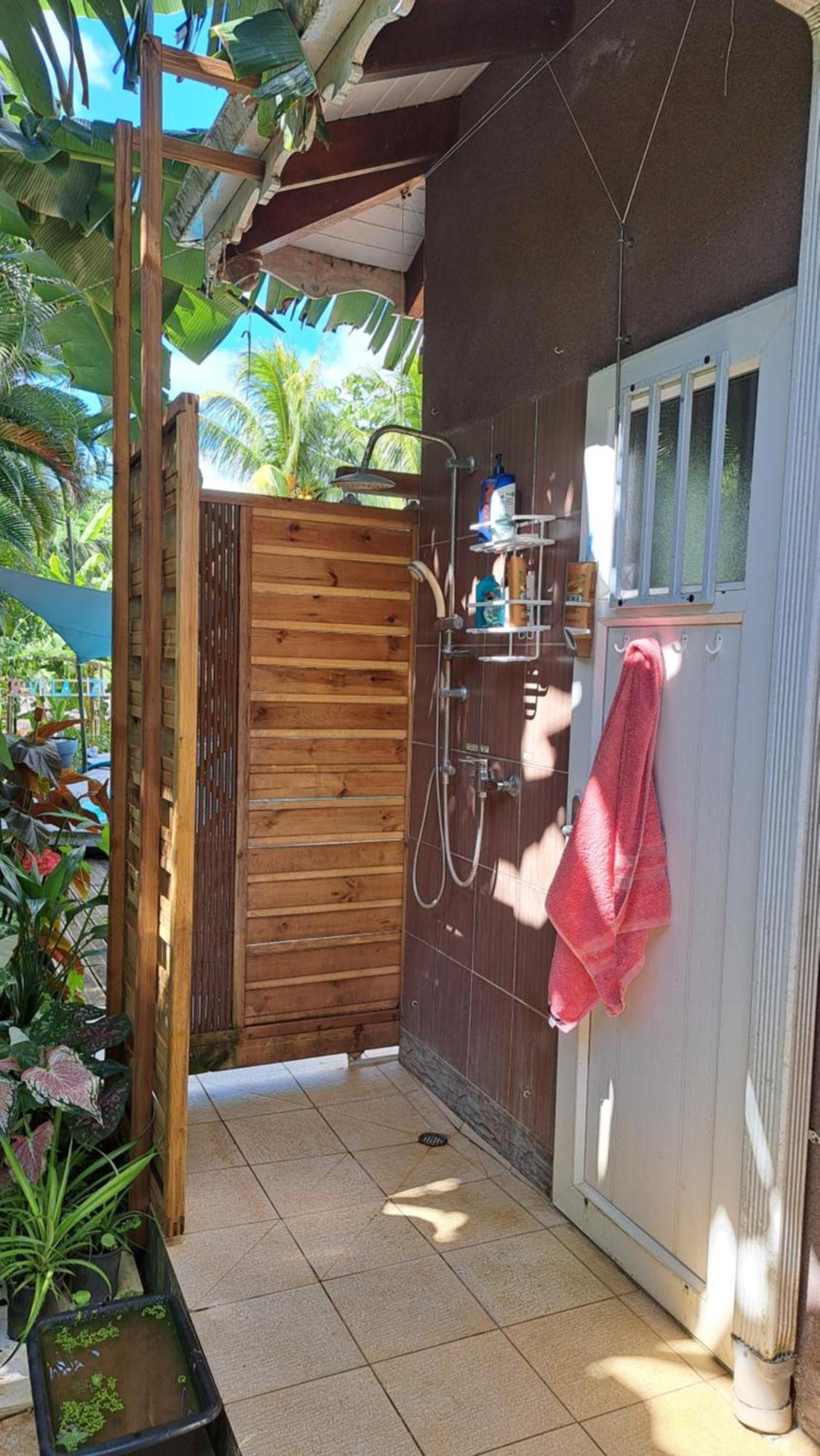 Bed And Breakfast - Chez Nous Le Lamentin Esterno foto